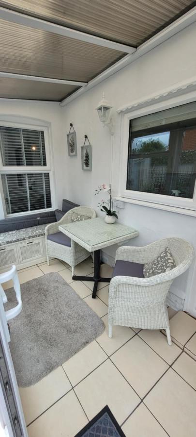 Caister Cottage, Beach 1 Minute Walk Away Экстерьер фото